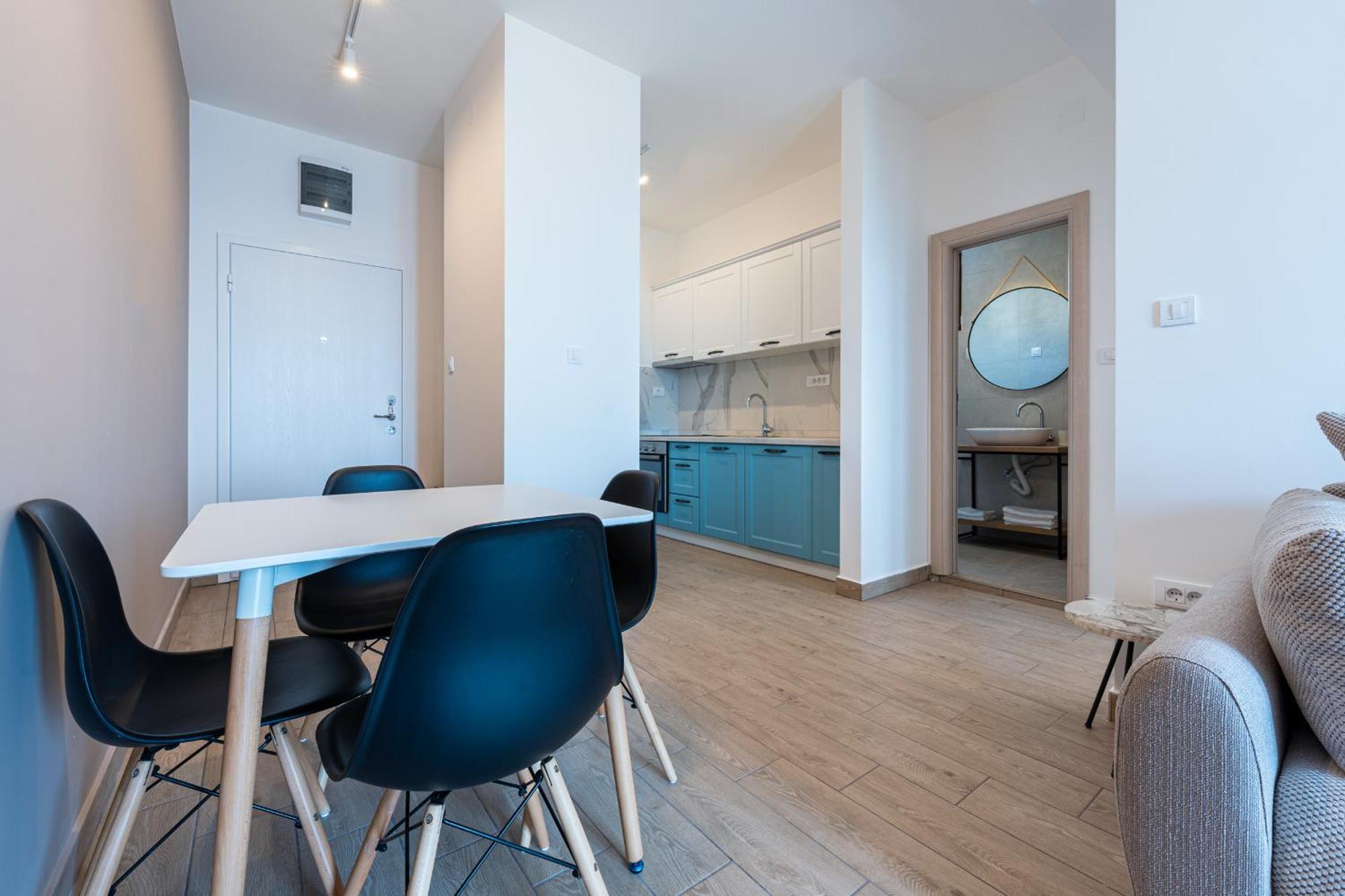 Niki Apartments Przno 스베티스테판 객실 사진